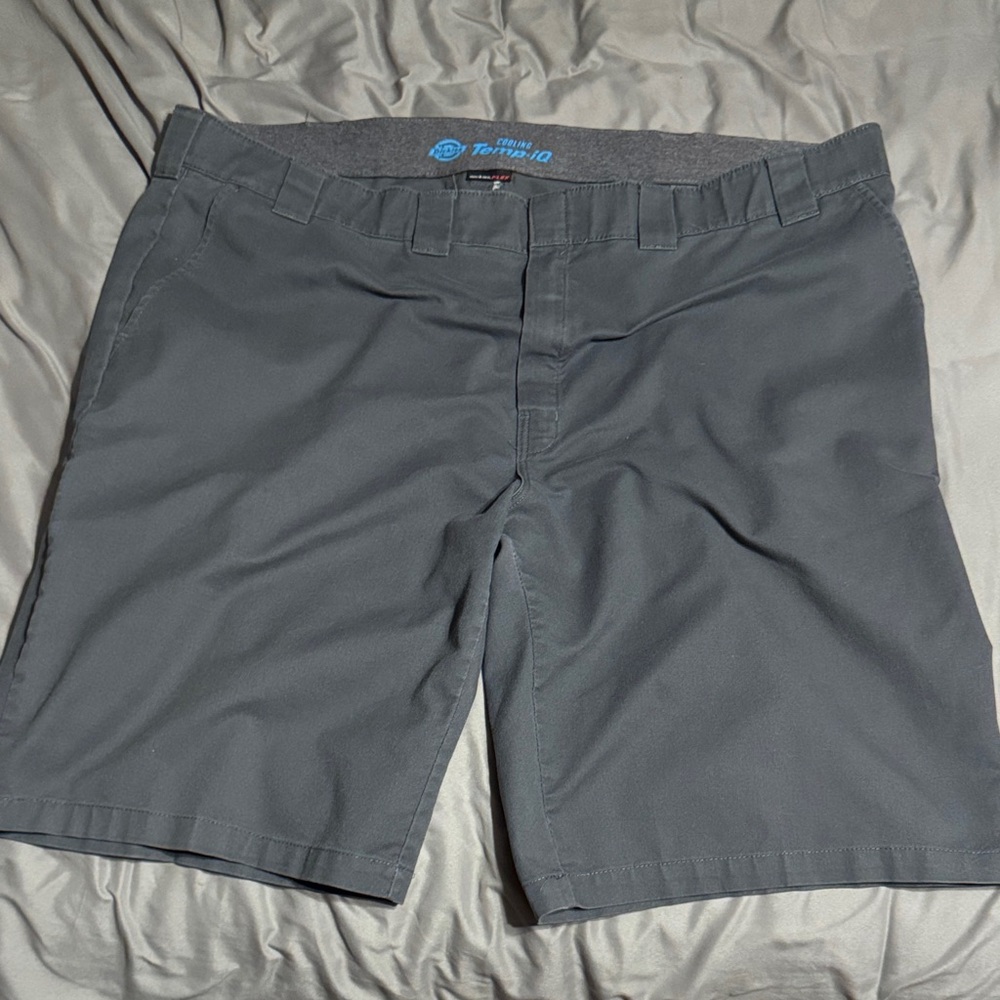Dickies Men's Charcoal Flat Front Shorts